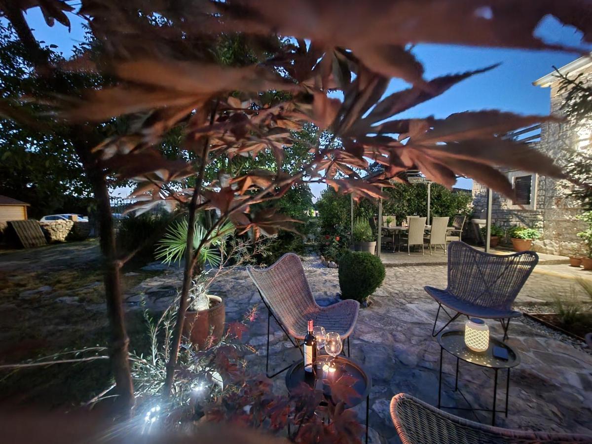 Stonehouse Ana With Jacuzzi Rovinj-Krmed Villa Dış mekan fotoğraf