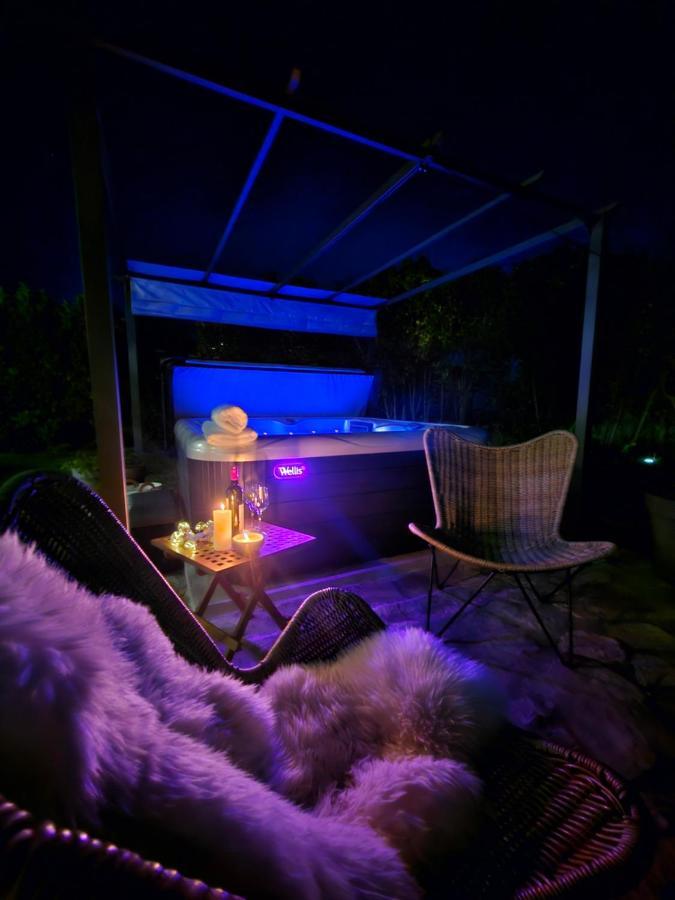 Stonehouse Ana With Jacuzzi Rovinj-Krmed Villa Dış mekan fotoğraf