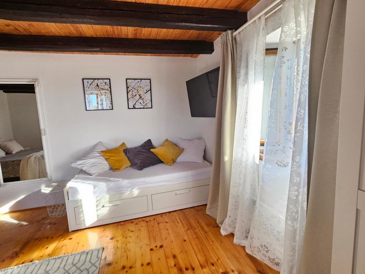 Stonehouse Ana With Jacuzzi Rovinj-Krmed Villa Dış mekan fotoğraf
